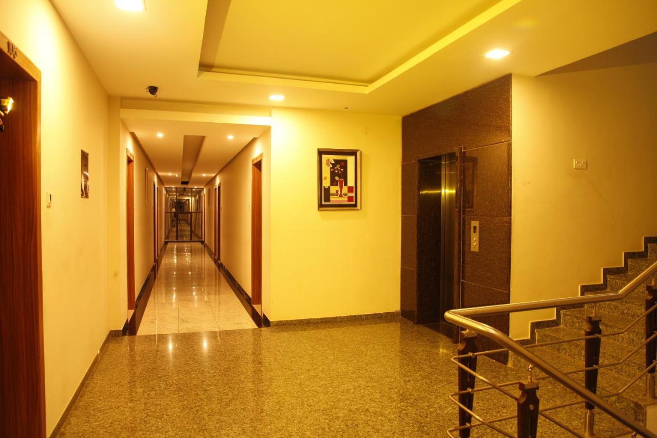 Hotel Chenduran Park Діндуккал Номер фото